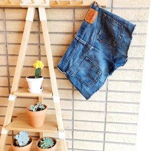 Vintage 501 Levi Shorts 🦋